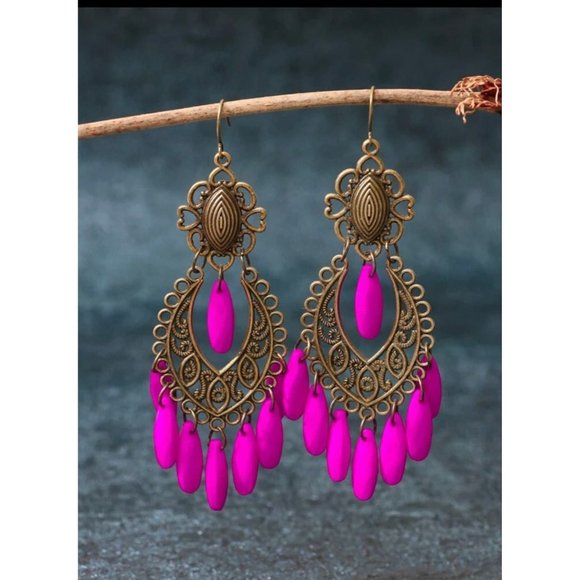Large pink earrings fuchsia chandelier acrylic chunky hot pink big boho bohemian - Picture 1 of 5